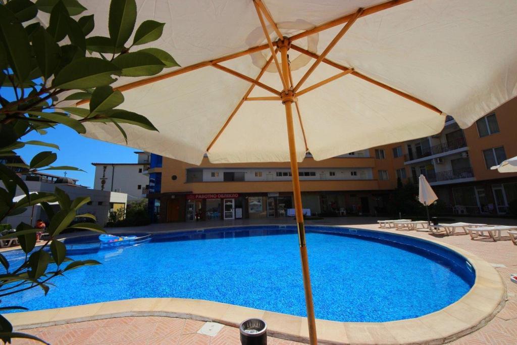 Sunny Day 1 - Menada Apartments Pantai Sunny Ruang foto